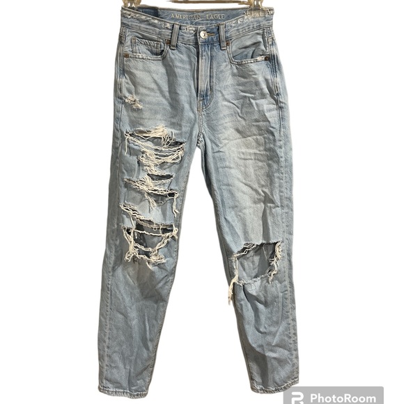 American Eagle Outfitters Distressed MOM STRAIGHT JEAN Size 00 - Picture 2 of 14